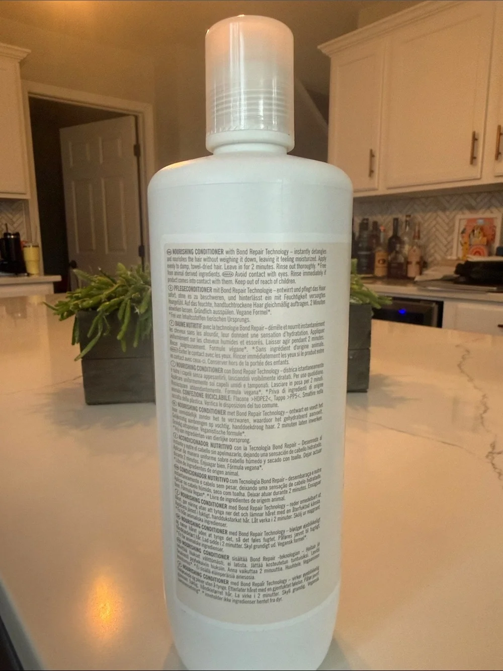Schwarzkopf BlondMe Bond Repair Nourishing Conditioner - 1L